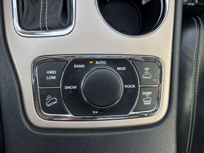 2017 Jeep Grand Cherokee Overland, Heated & Vented Front Seats, Panoramic Sunroof, Harman Karmon Speakers w/ Subwoofer