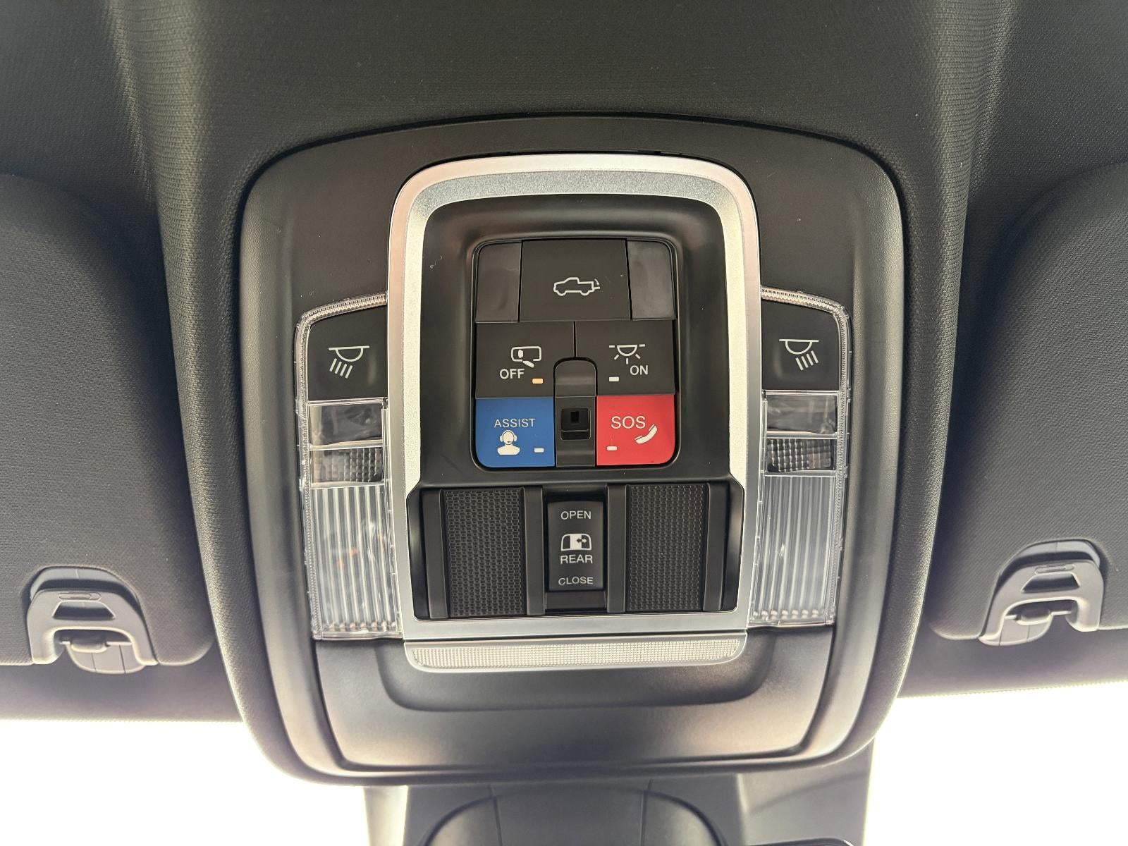 2023 RAM 1500 Laramie, 5.7L V8 HEMI, Heated & Cooled Front Seats, 12in Touch Screen, Heated Steering Wheel