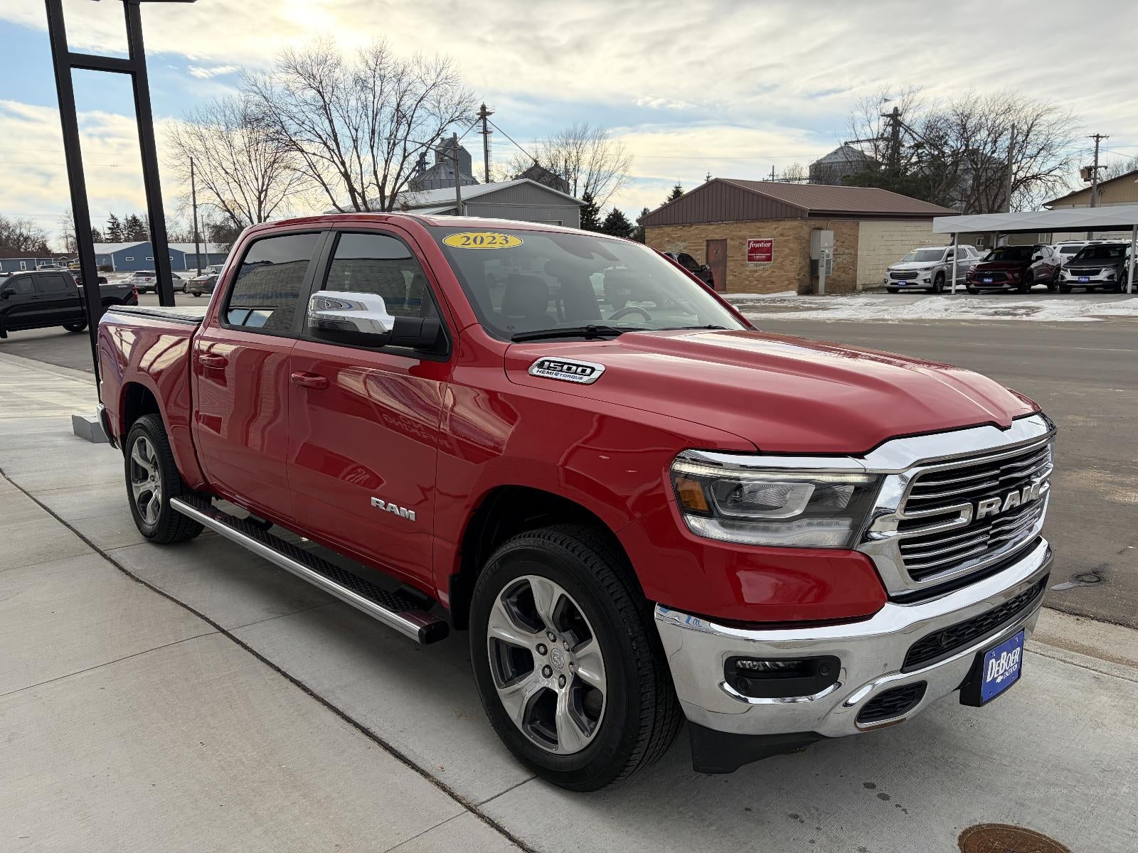 2023 RAM 1500 Laramie, 5.7L V8 HEMI, Heated & Cooled Front Seats, 12in Touch Screen, Heated Steering Wheel