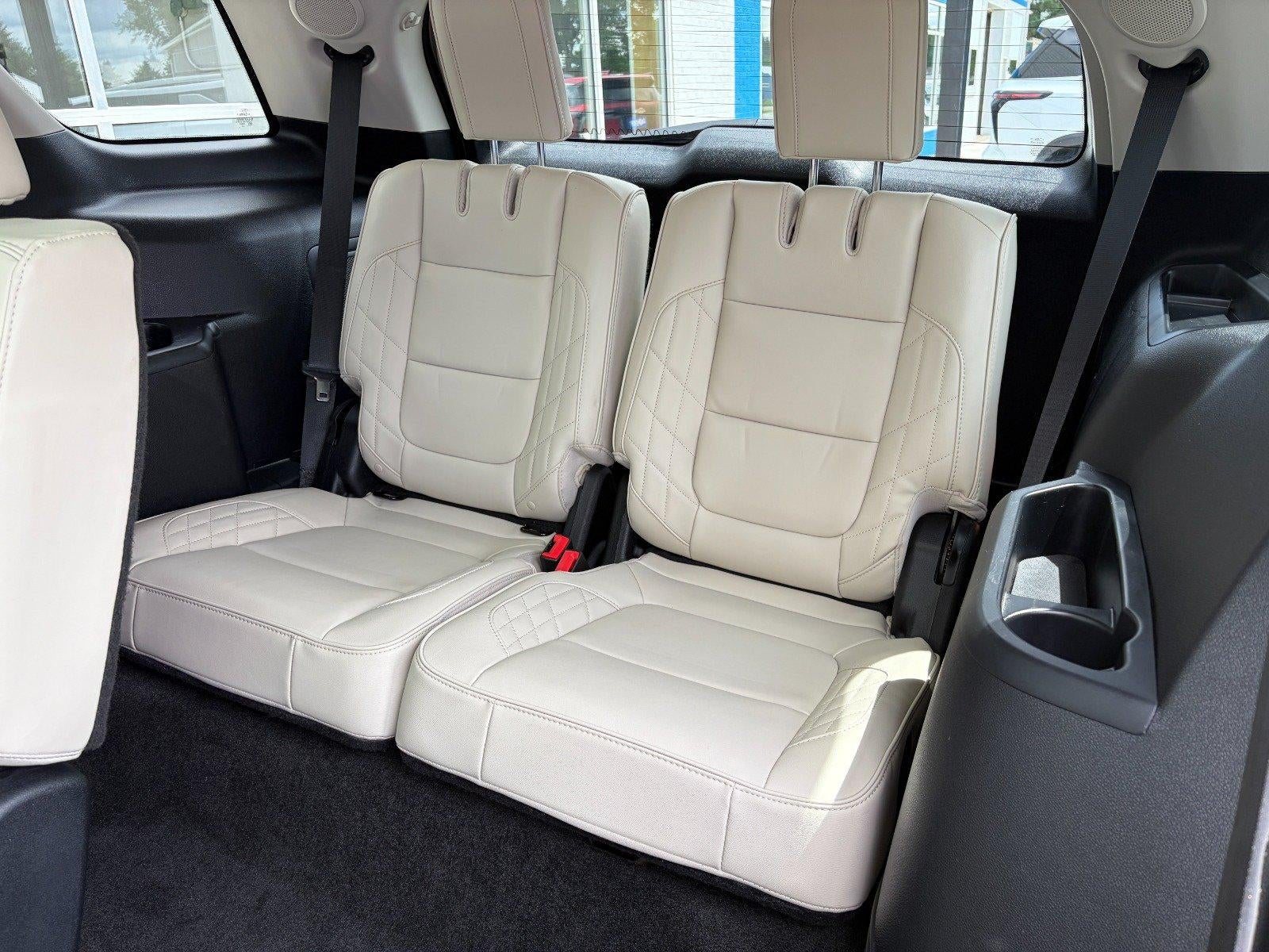 2017 Ford Explorer Platinum, Dual Moonroof, Cooled/ Heated/ Massaging Seats, Sony Audio System