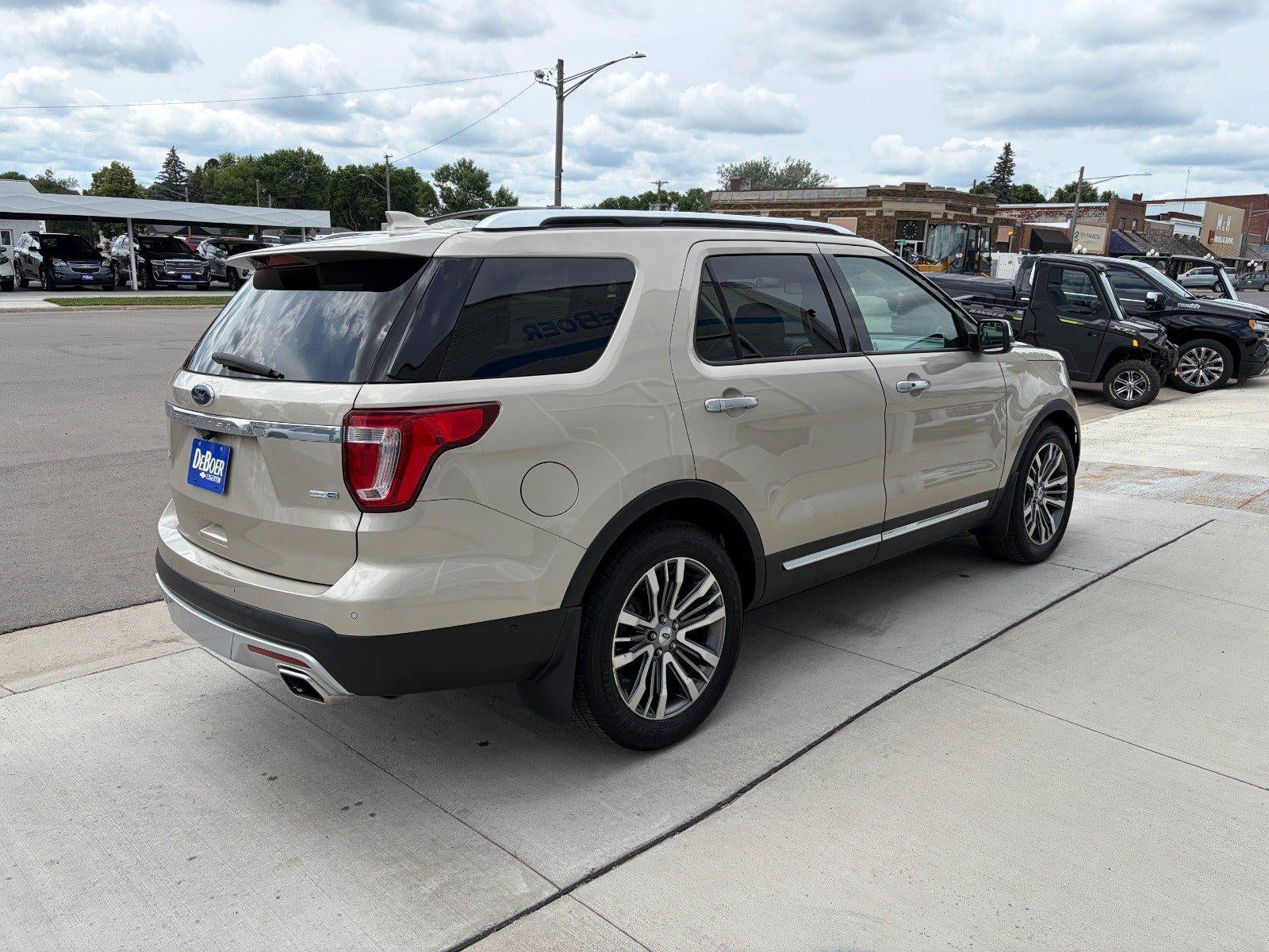 2017 Ford Explorer Platinum, Dual Moonroof, Cooled/ Heated/ Massaging Seats, Sony Audio System