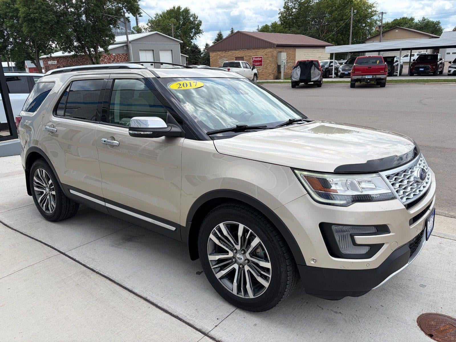 2017 Ford Explorer Platinum, Dual Moonroof, Cooled/ Heated/ Massaging Seats, Sony Audio System