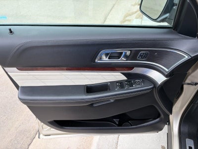 2017 Ford Explorer Platinum, Dual Moonroof, Cooled/ Heated/ Massaging Seats, Sony Audio System