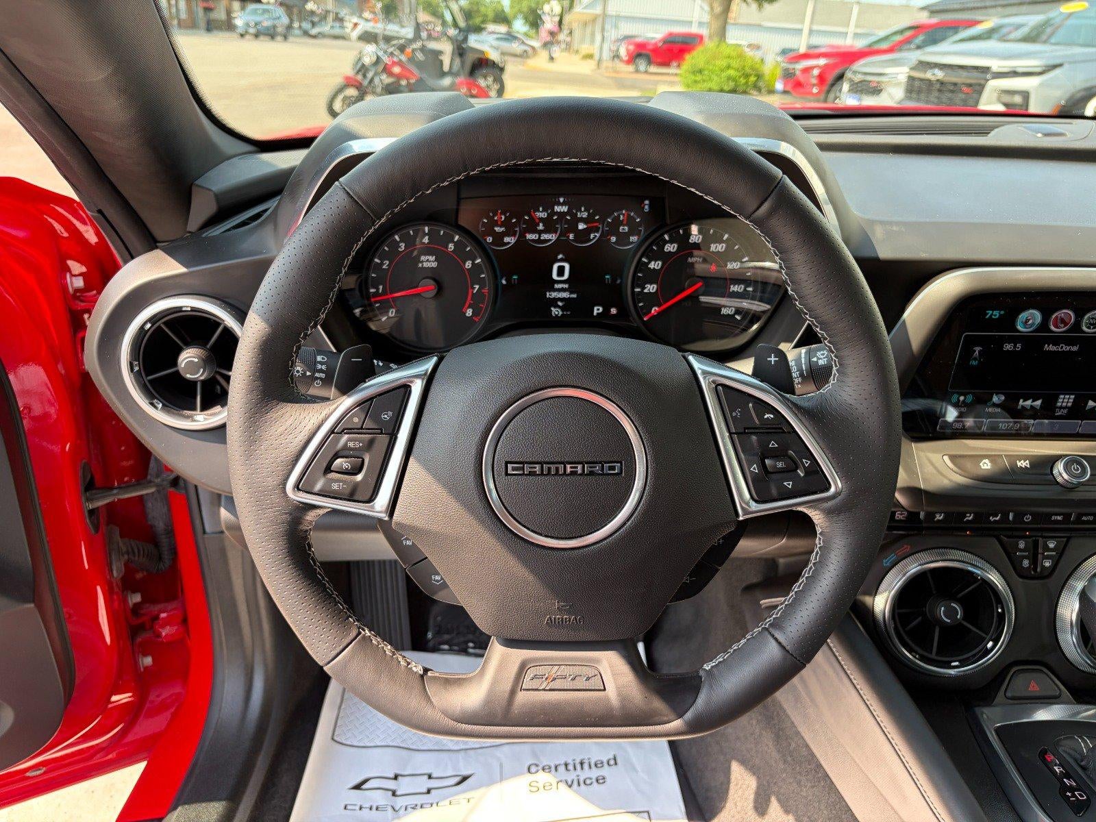 2017 Chevrolet Camaro 2LT, RS, Convenience & Lighting Pkg, Sunroof, Head-Up Display, Bose Audio, Wireless Charging