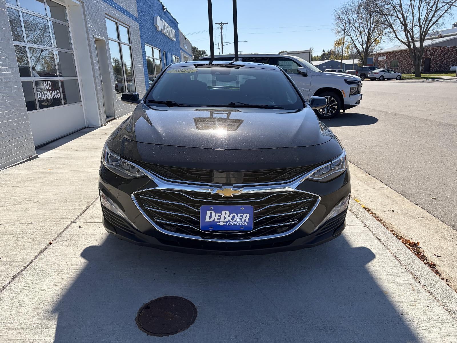 2022 Chevrolet Malibu Premier, Sun & Wheel Pkg, Adaptive Cruise, Automatic Parking Assist, Heated/ Cooled Front Seats