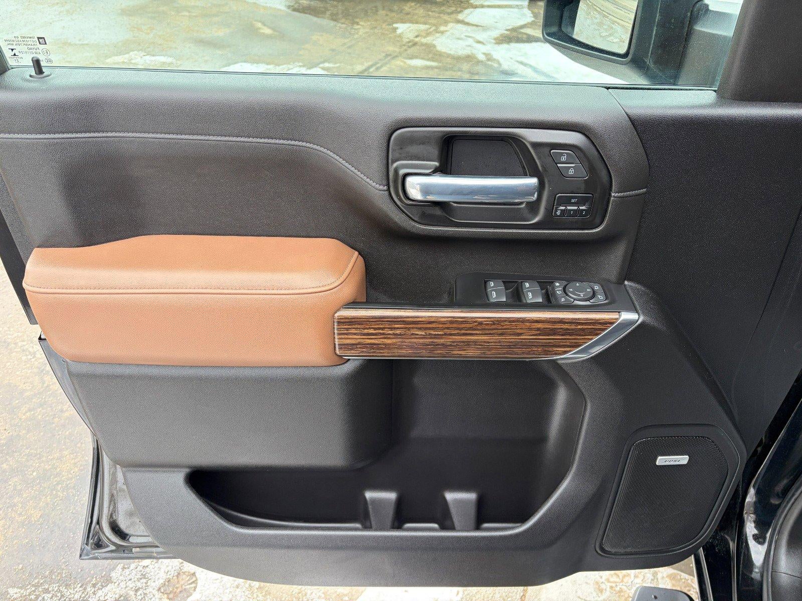 2022 Chevrolet Silverado 2500 HD High Country, Z71, Safety II Pkg, Heated and Cooled Front Seats, Wireless Charging