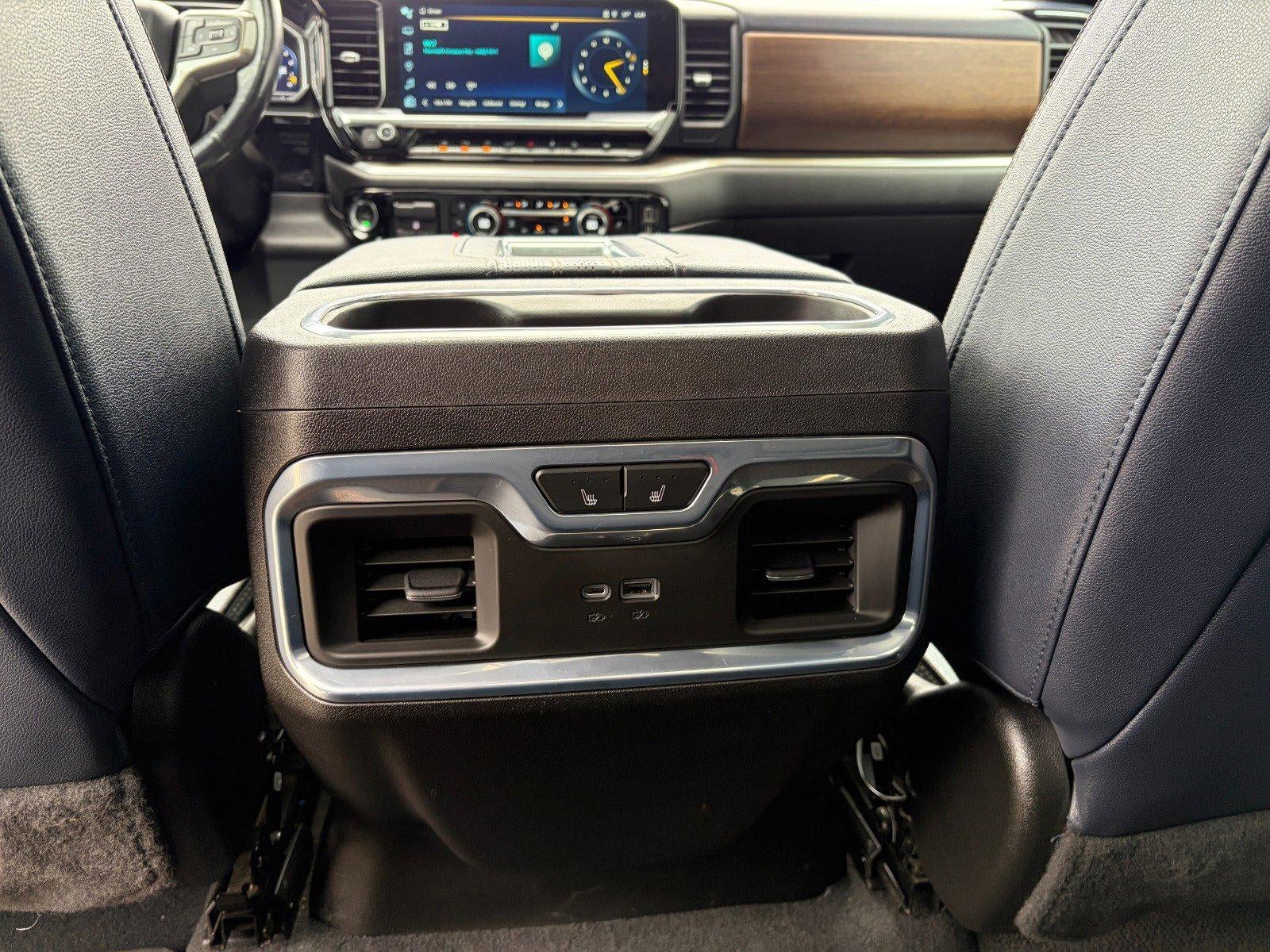 2022 Chevrolet Silverado 1500 High Country, Z71 Pkg, Sunroof, Heated Steering Wheel, Front & Rear Heated Seats