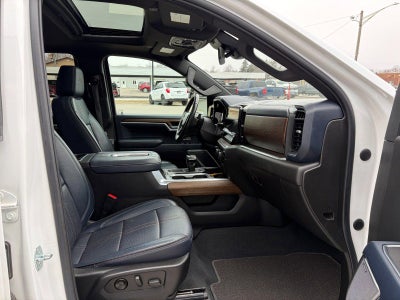 2022 Chevrolet Silverado 1500 High Country, Z71 Pkg, Sunroof, Heated Steering Wheel, Front & Rear Heated Seats