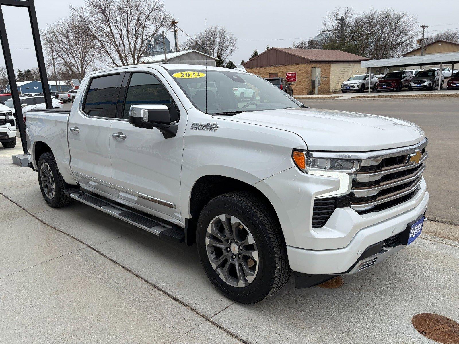 2022 Chevrolet Silverado 1500 High Country, Z71 Pkg, Sunroof, Heated Steering Wheel, Front & Rear Heated Seats