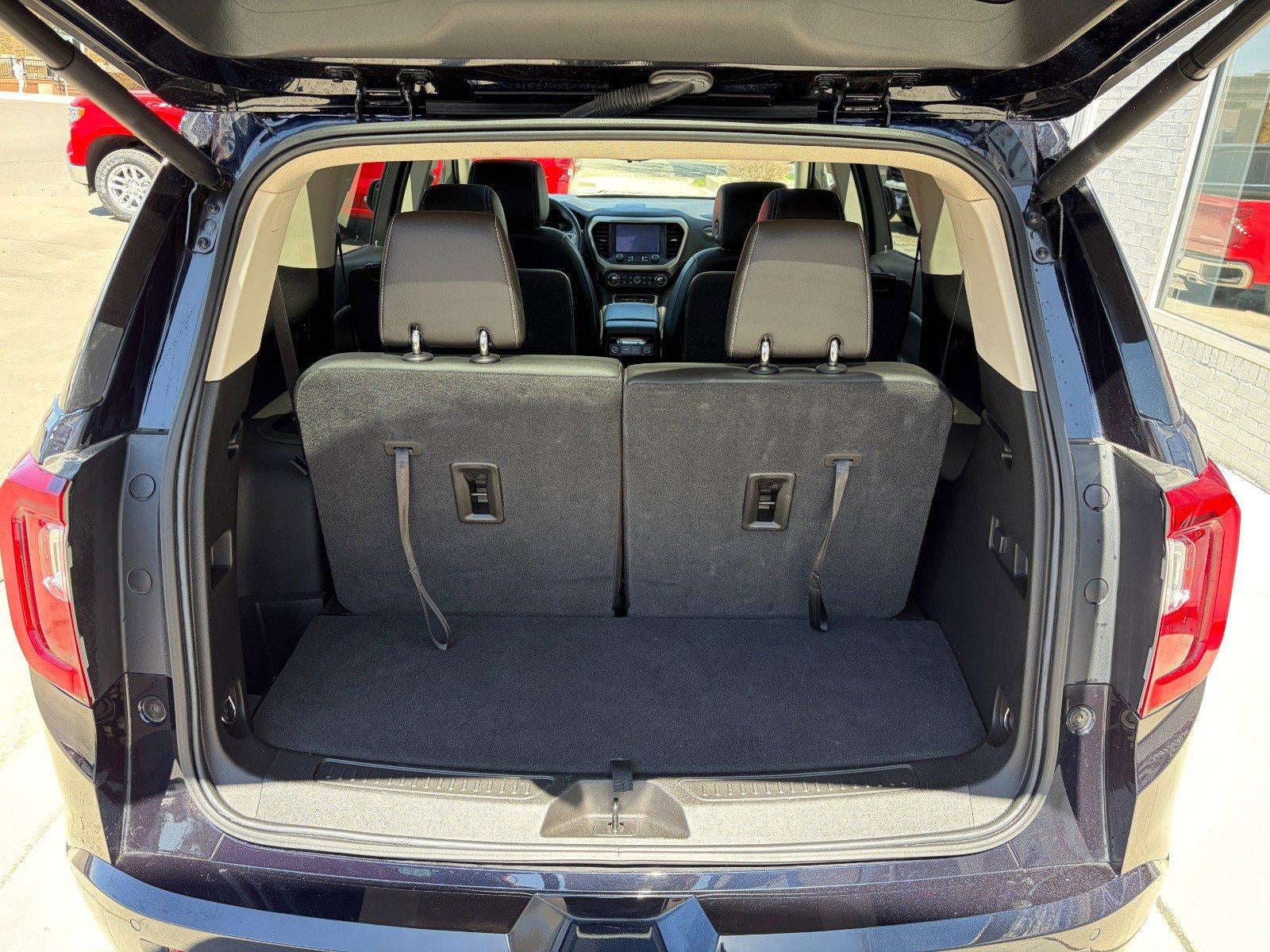 2022 GMC Acadia Denali