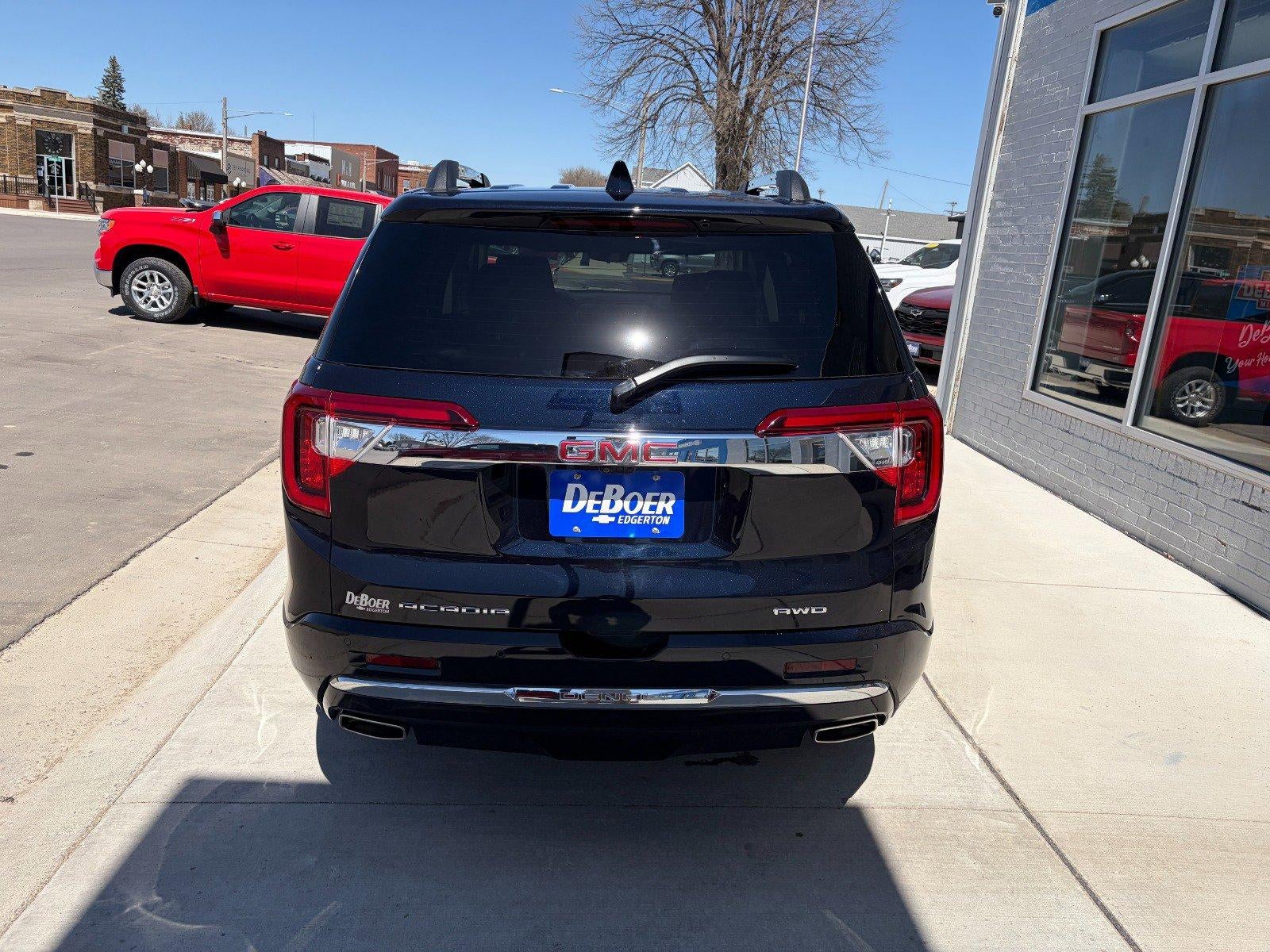 2022 GMC Acadia Denali