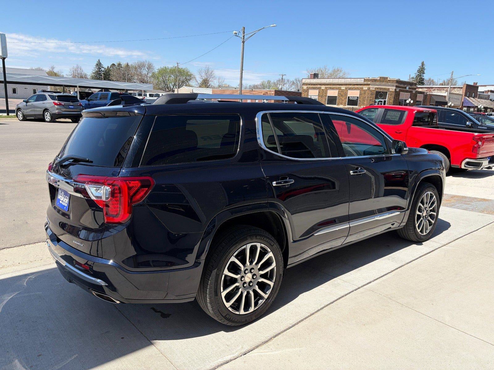 2022 GMC Acadia Denali