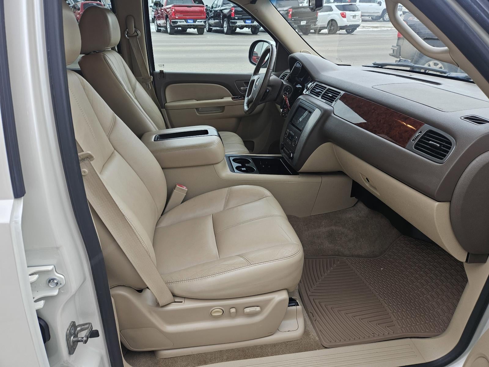 2011 GMC Yukon SLT, Leather, Heated Seats