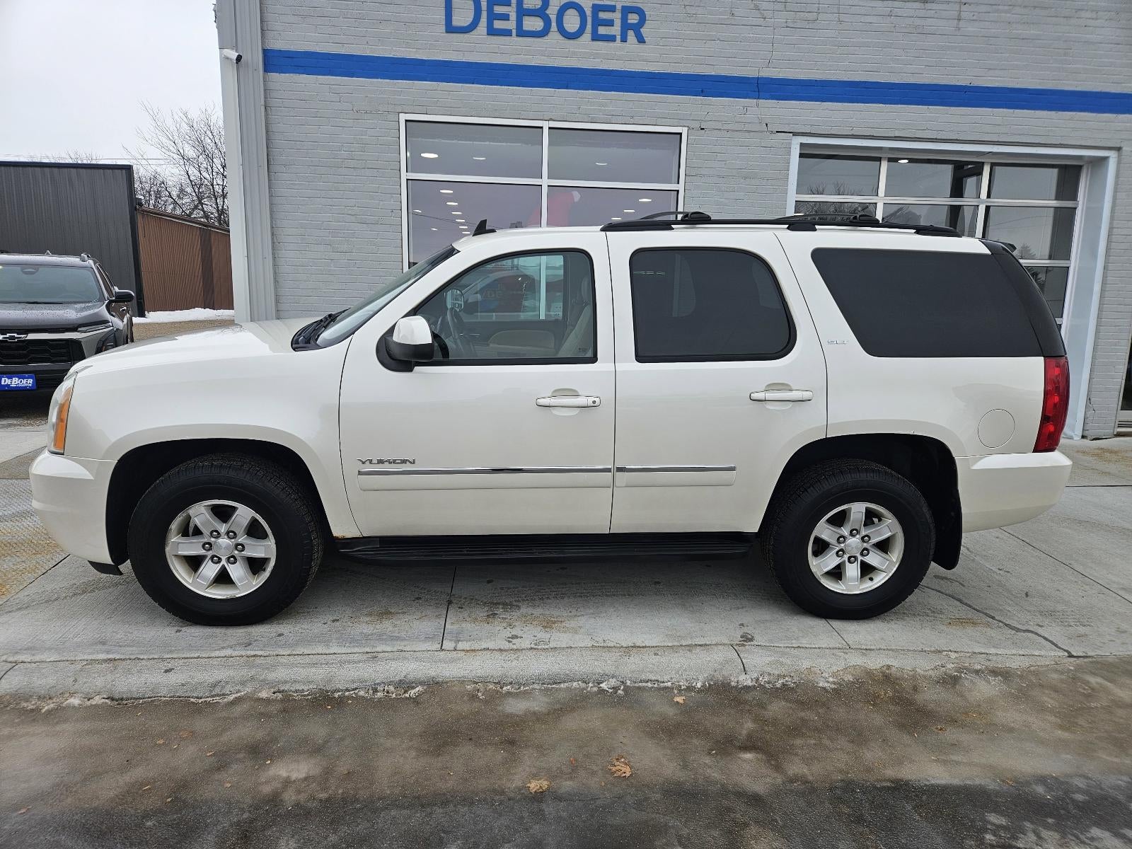 2011 GMC Yukon SLT, Leather, Heated Seats