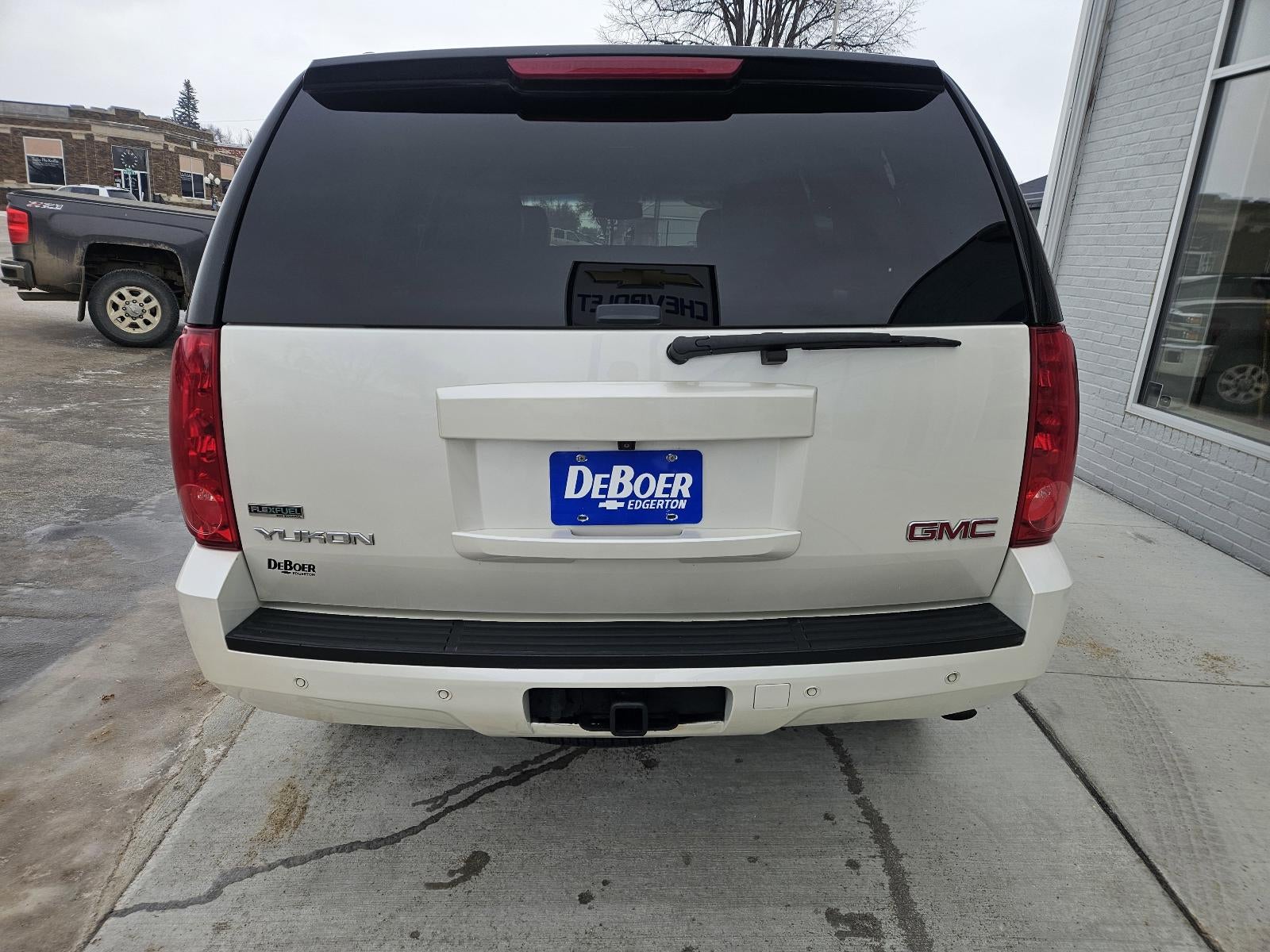 2011 GMC Yukon SLT, Leather, Heated Seats