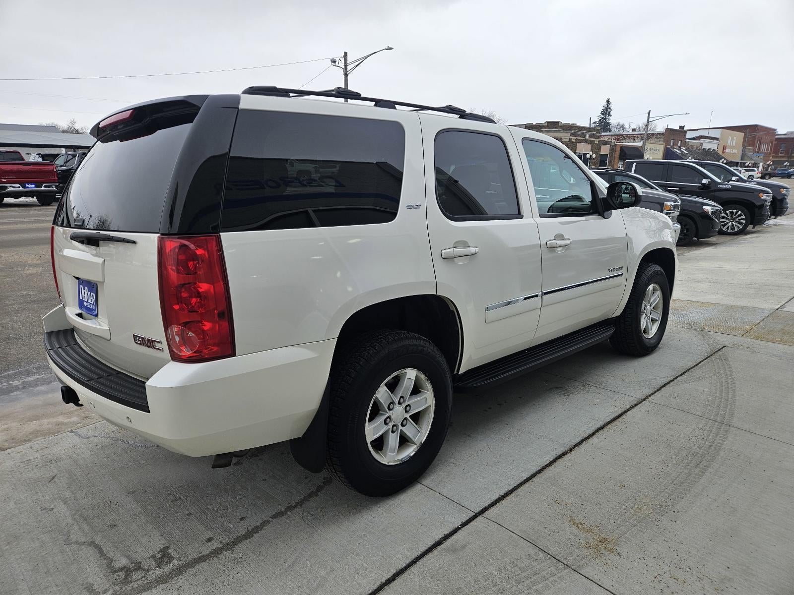 2011 GMC Yukon SLT, Leather, Heated Seats