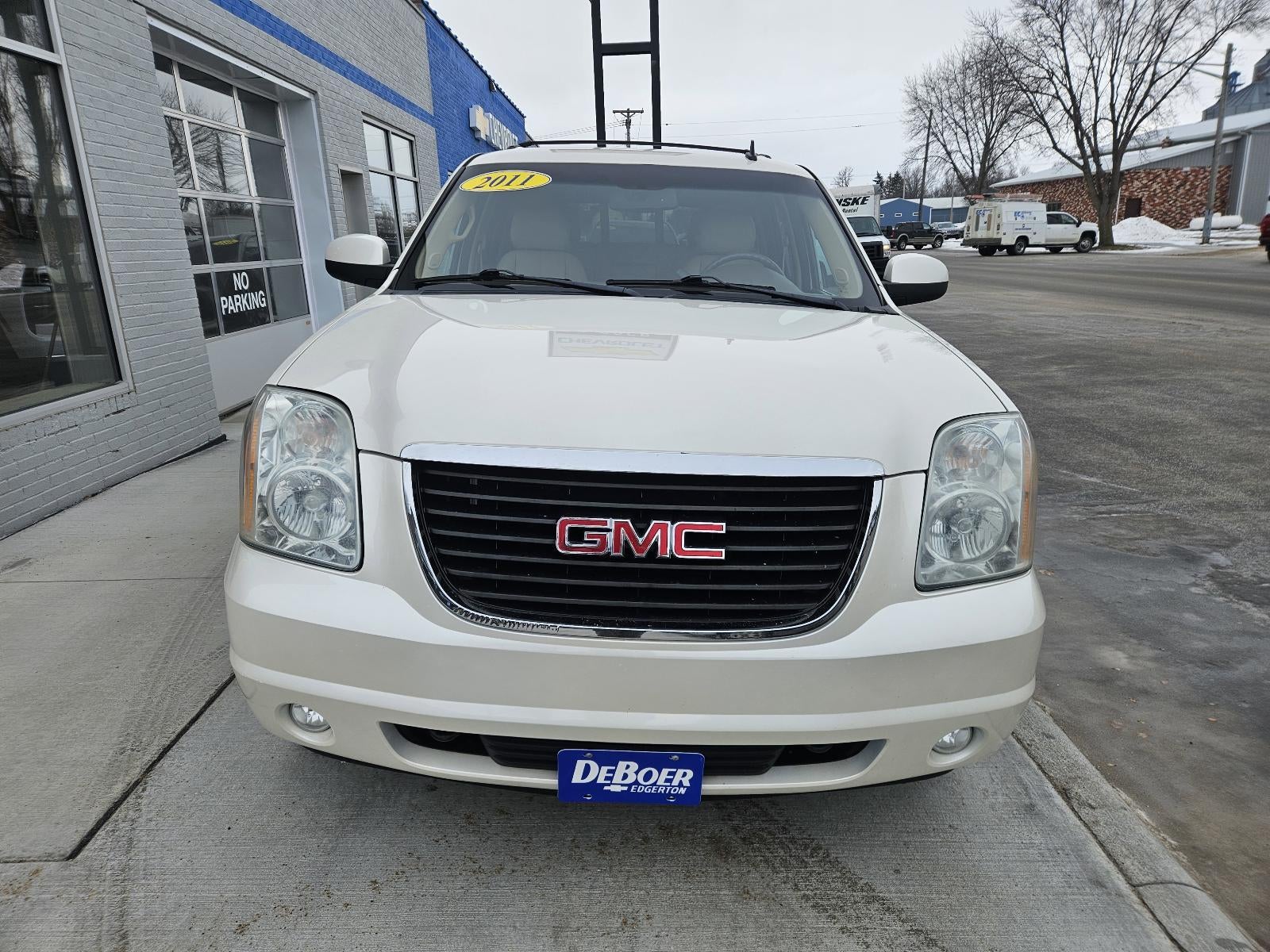 2011 GMC Yukon SLT, Leather, Heated Seats