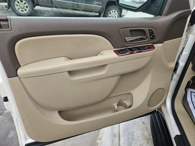 2011 GMC Yukon SLT, Leather, Heated Seats