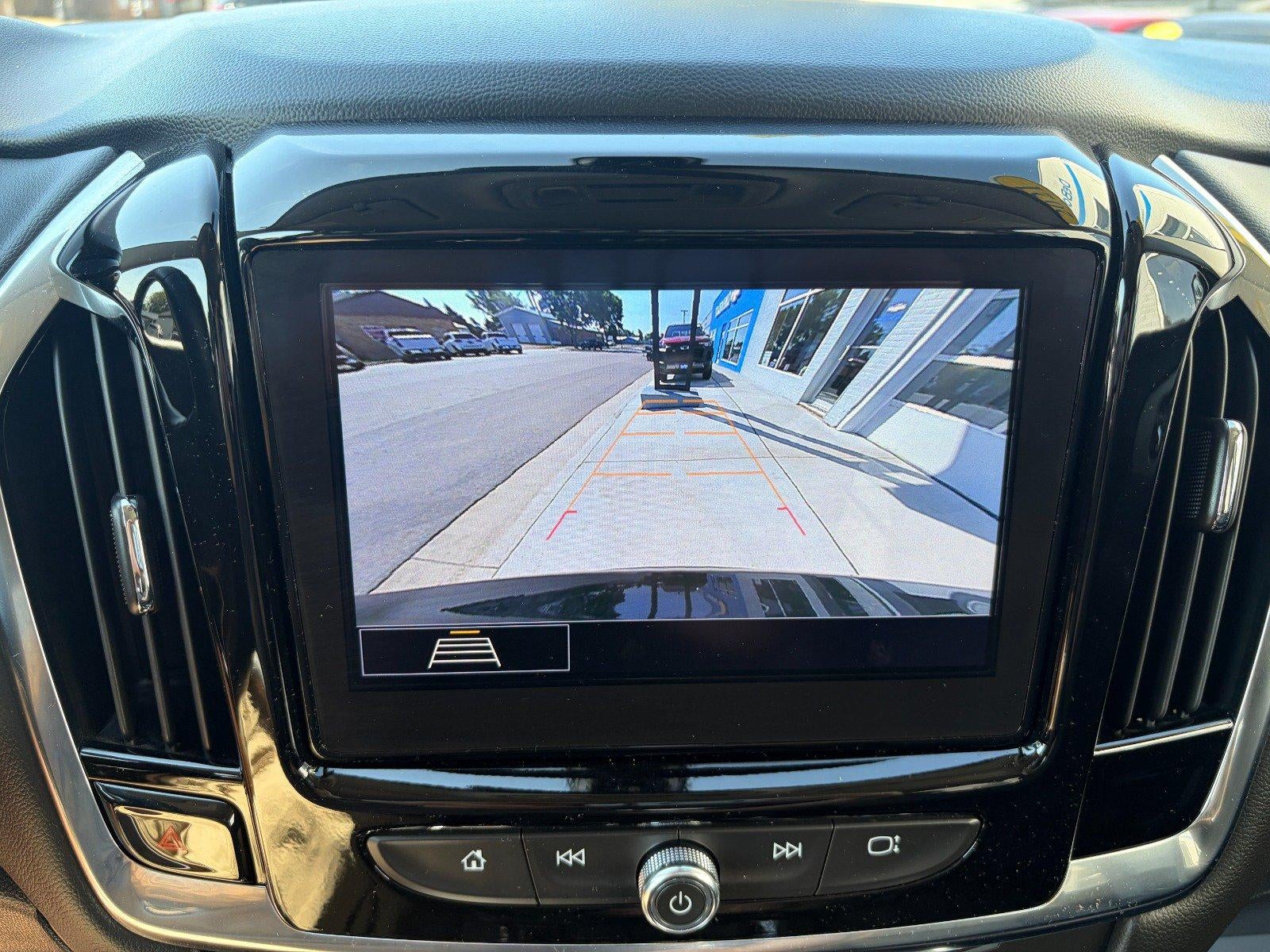 2021 Chevrolet Traverse LT, Heated Front Seats, Apple CarPlay/ Android Auto, Remote Start, 20" Wheels