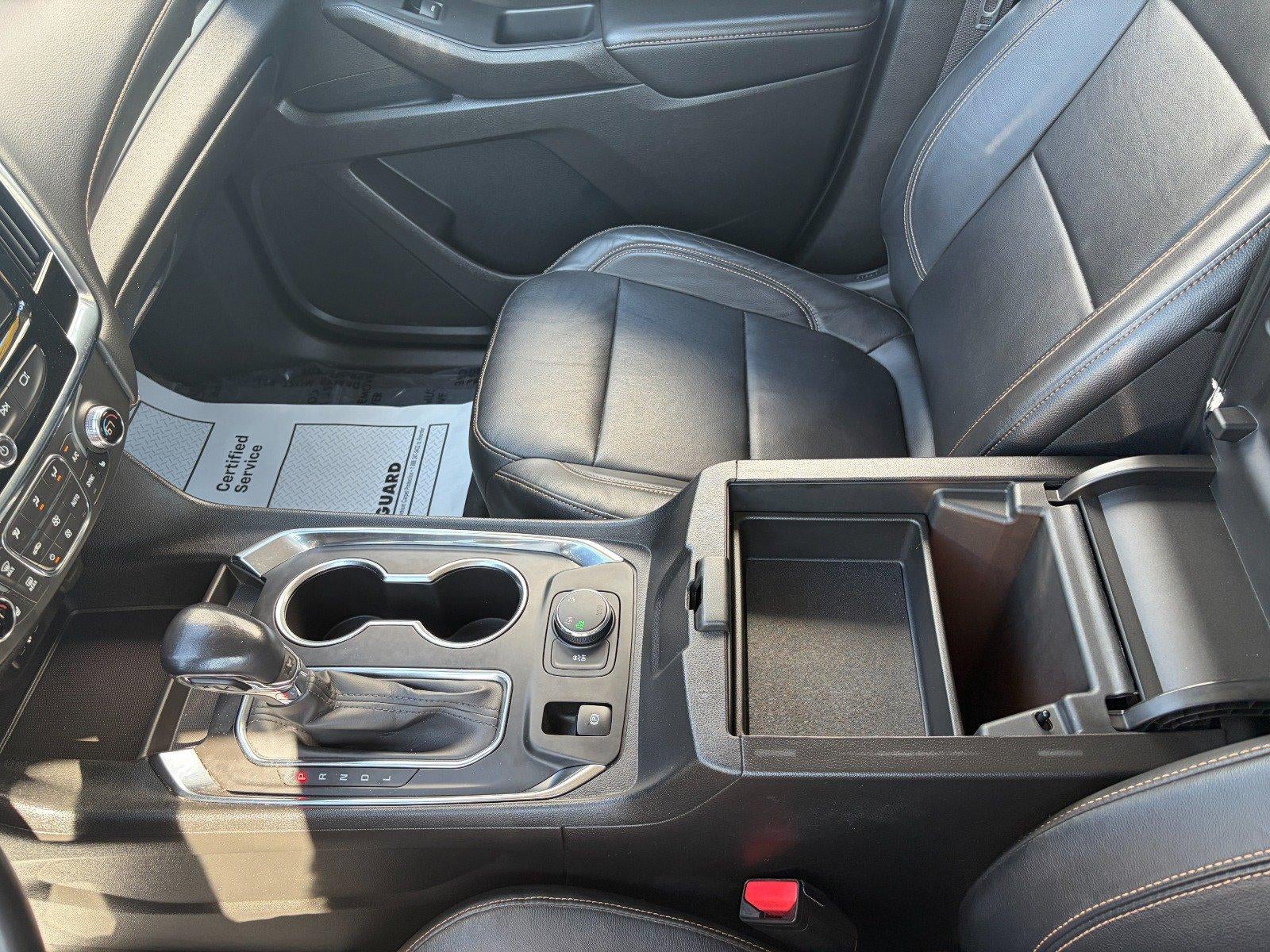 2021 Chevrolet Traverse LT, Heated Front Seats, Apple CarPlay/ Android Auto, Remote Start, 20" Wheels