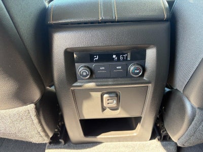 2021 Chevrolet Traverse LT, Heated Front Seats, Apple CarPlay/ Android Auto, Remote Start, 20" Wheels