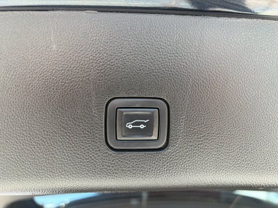 2021 Chevrolet Traverse LT, Heated Front Seats, Apple CarPlay/ Android Auto, Remote Start, 20" Wheels
