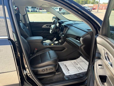 2021 Chevrolet Traverse LT, Heated Front Seats, Apple CarPlay/ Android Auto, Remote Start, 20" Wheels