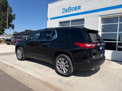 2021 Chevrolet Traverse LT, Heated Front Seats, Apple CarPlay/ Android Auto, Remote Start, 20" Wheels