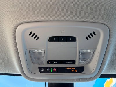 2020 Chevrolet Traverse 3LT, Black Accent Pkg, Confidence II Pkg, Rear Seat Infotainment, Heated Steering Wheel