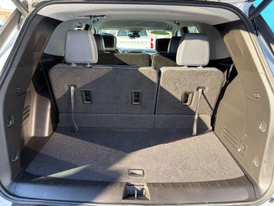 2020 Chevrolet Traverse 3LT, Black Accent Pkg, Confidence II Pkg, Rear Seat Infotainment, Heated Steering Wheel