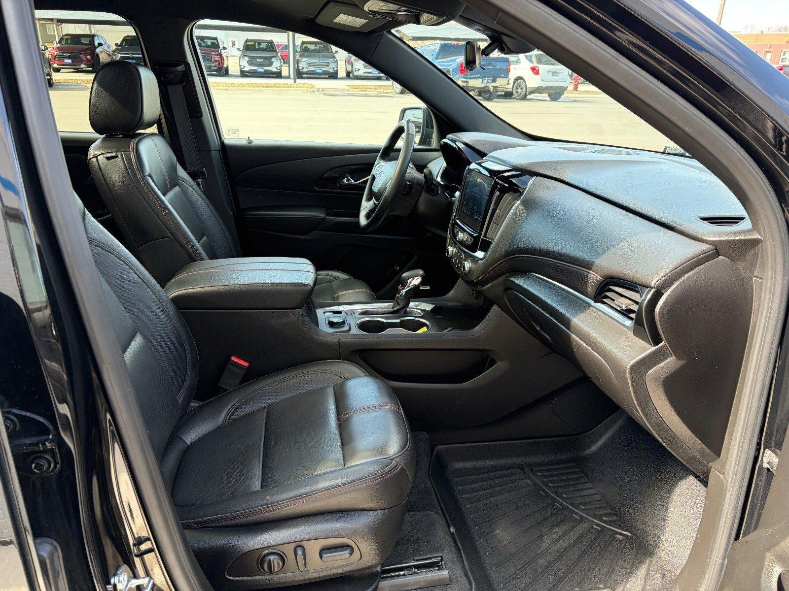 2023 Chevrolet Traverse RS