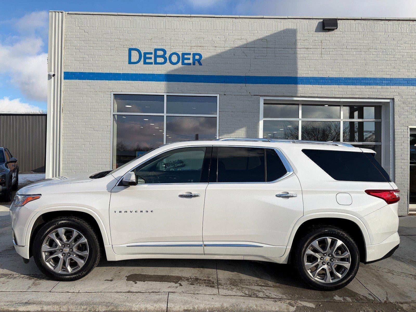 2021 Chevrolet Traverse Premier, Confidence II Pkg, Dual Sunroof, Surround Vision, Heated & Vented Front Seats