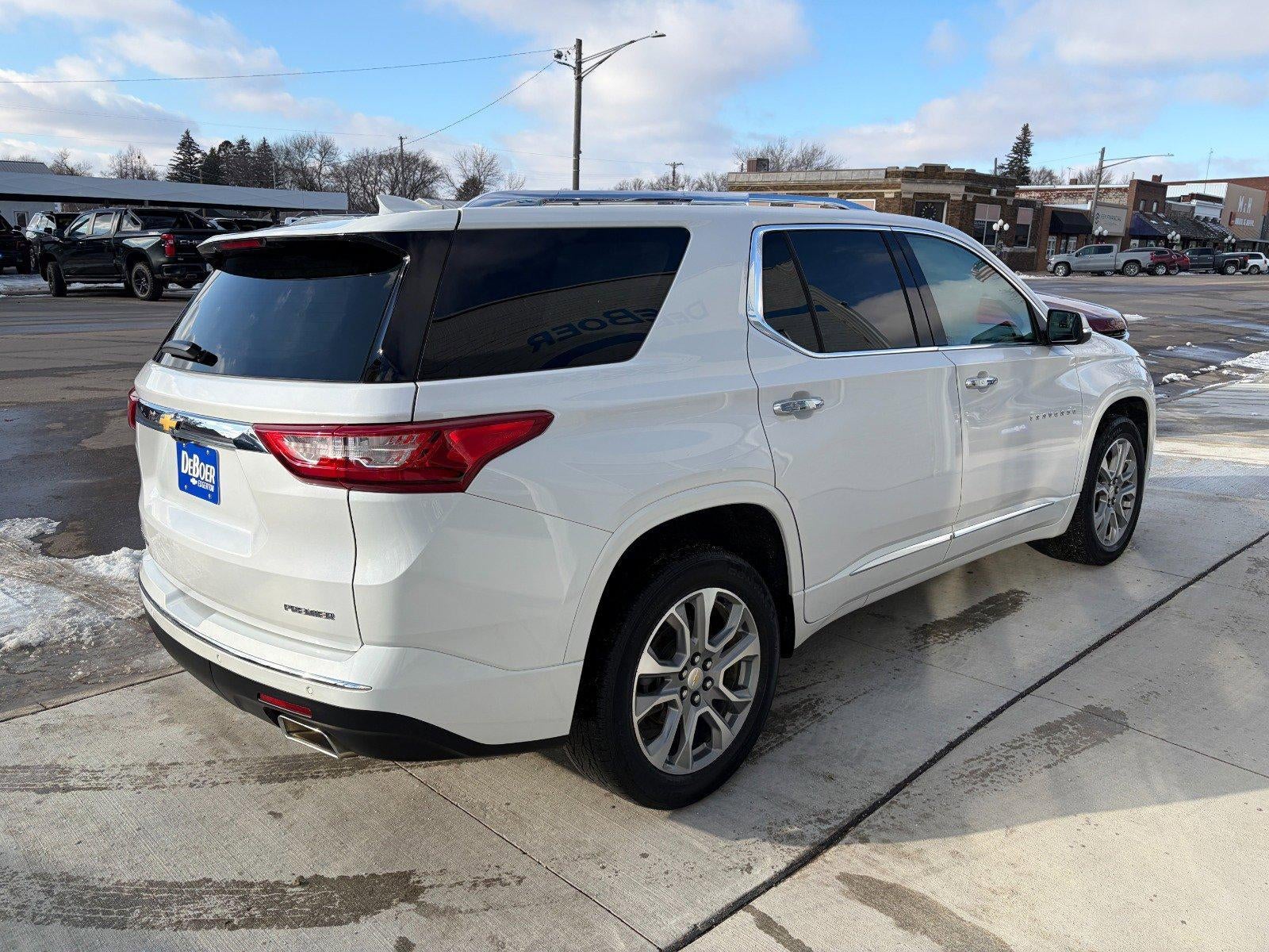 2021 Chevrolet Traverse Premier, Confidence II Pkg, Dual Sunroof, Surround Vision, Heated & Vented Front Seats