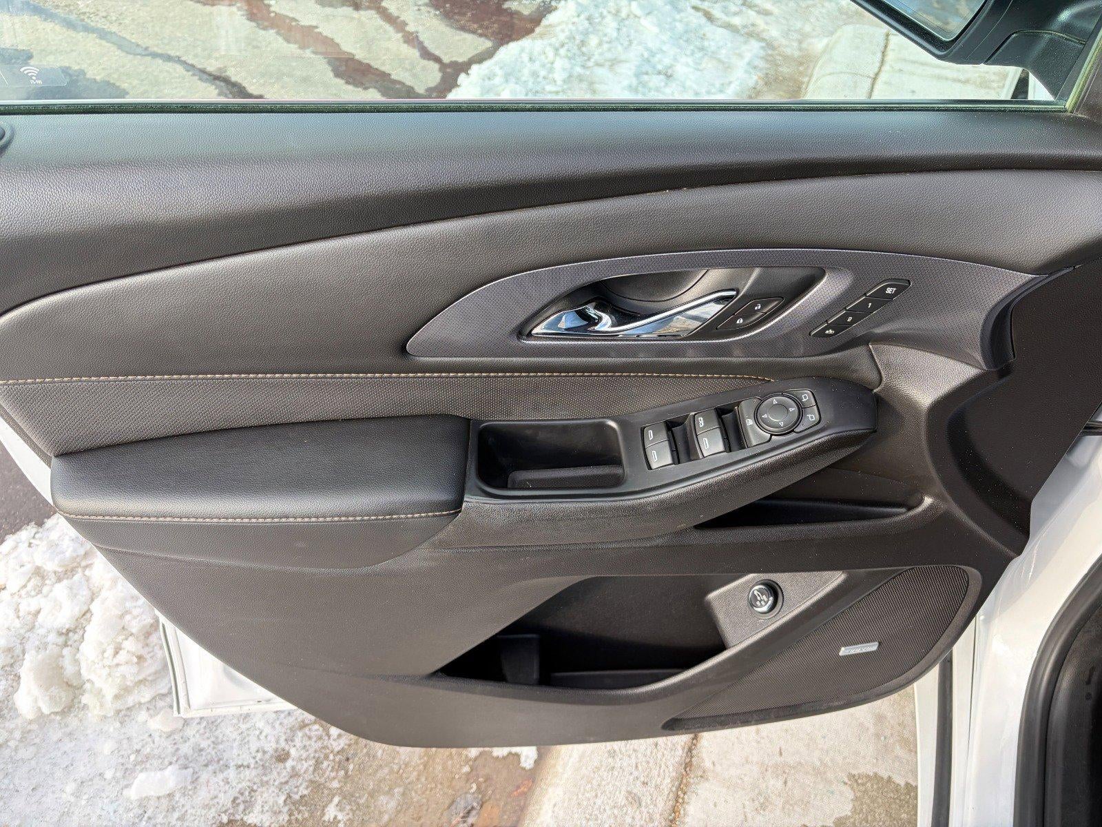 2021 Chevrolet Traverse Premier, Confidence II Pkg, Dual Sunroof, Surround Vision, Heated & Vented Front Seats