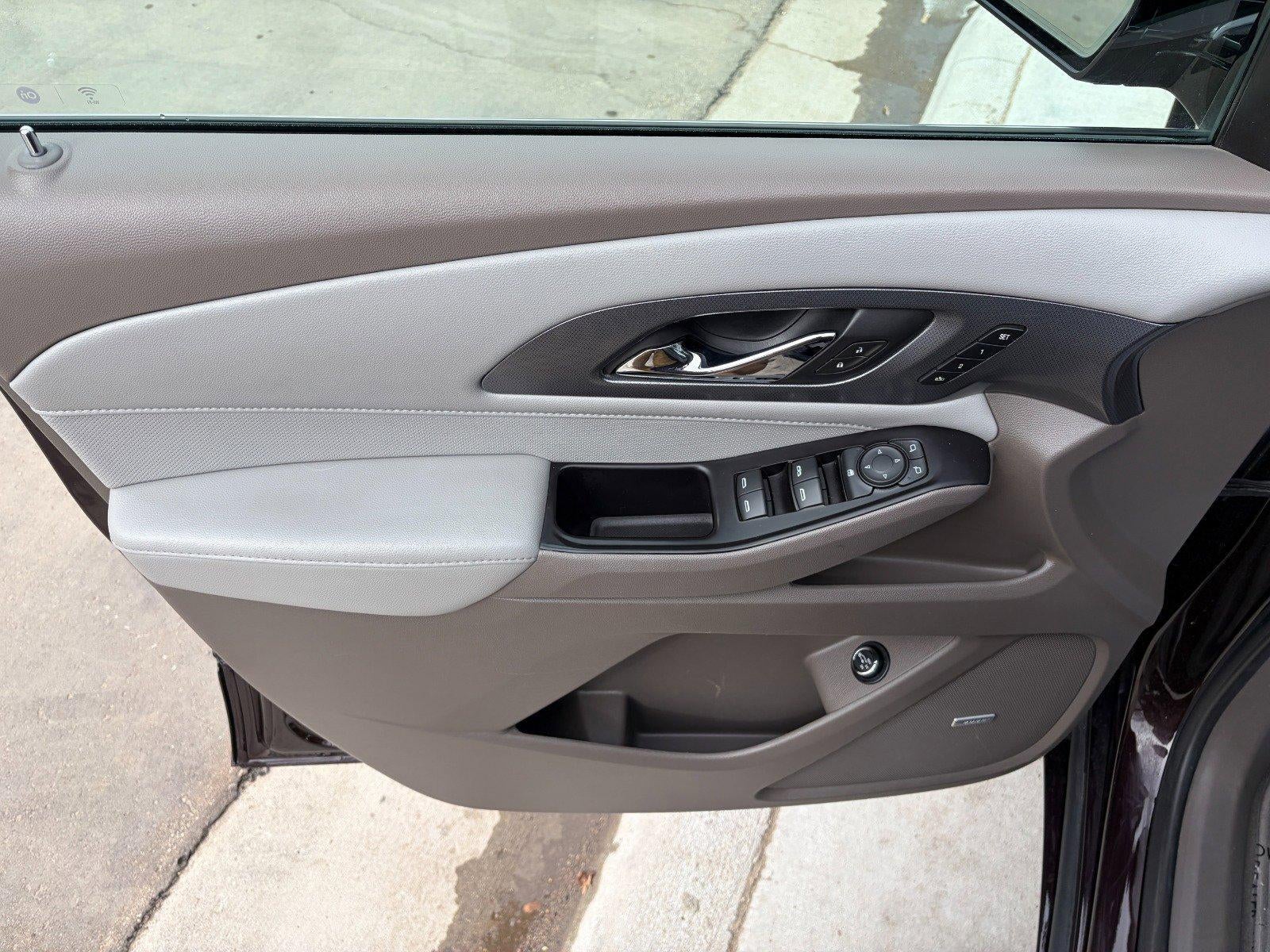 2020 Chevrolet Traverse Premier, Heated & Cooled Seats, Heated 2nd Row Seats, Heated Steering Wheel, Bose Audio