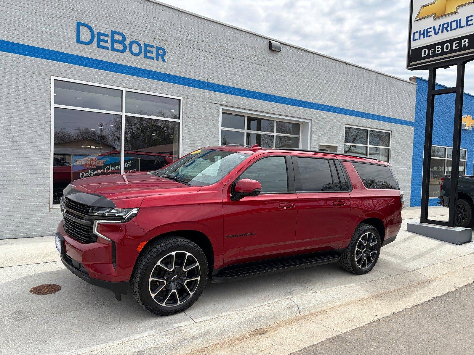 2023 Chevrolet Suburban RST