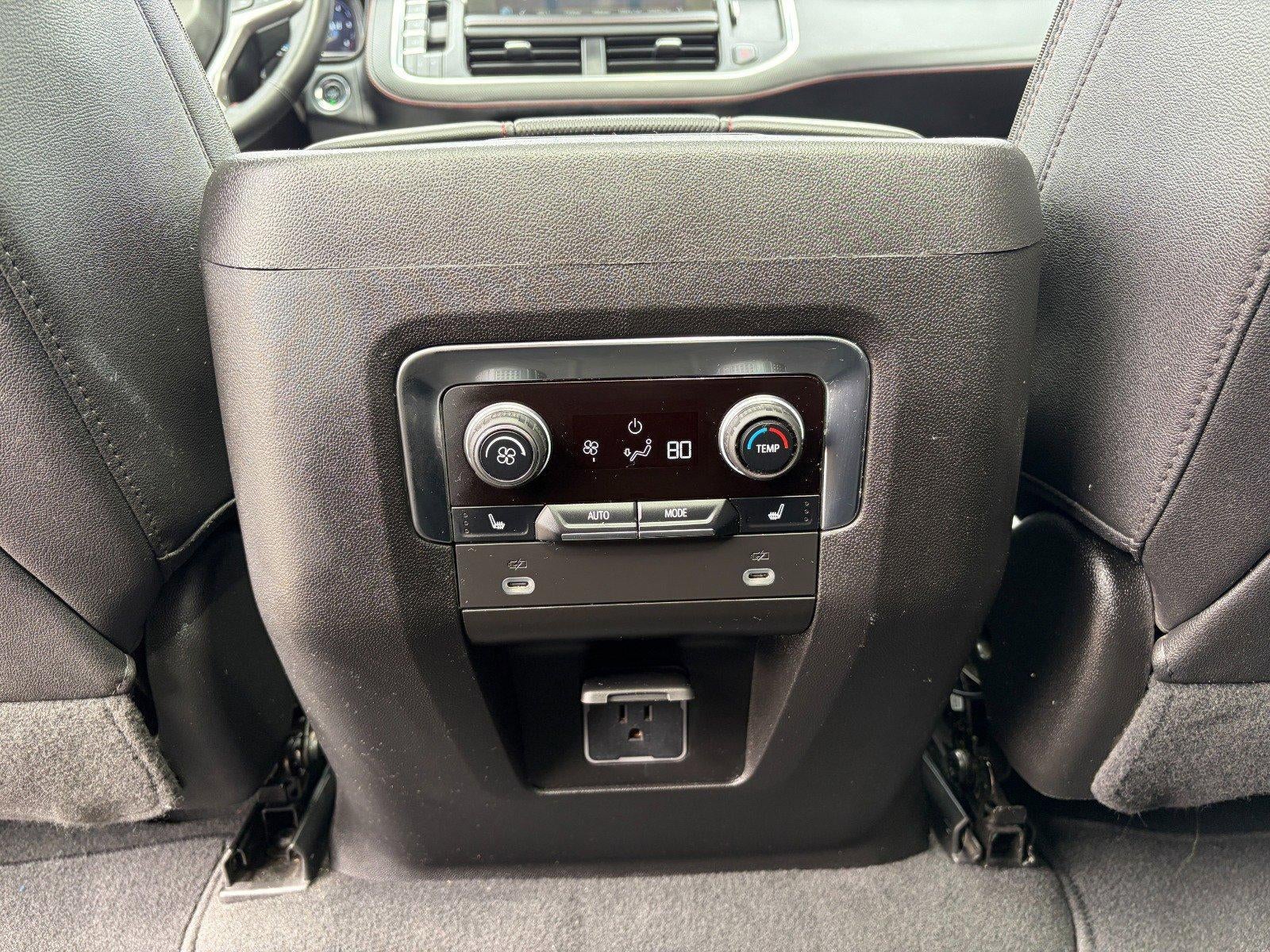 2023 Chevrolet Suburban RST