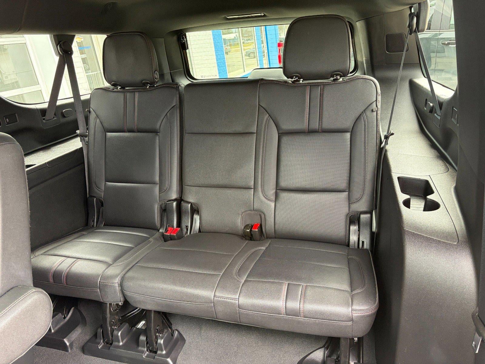 2023 Chevrolet Suburban RST