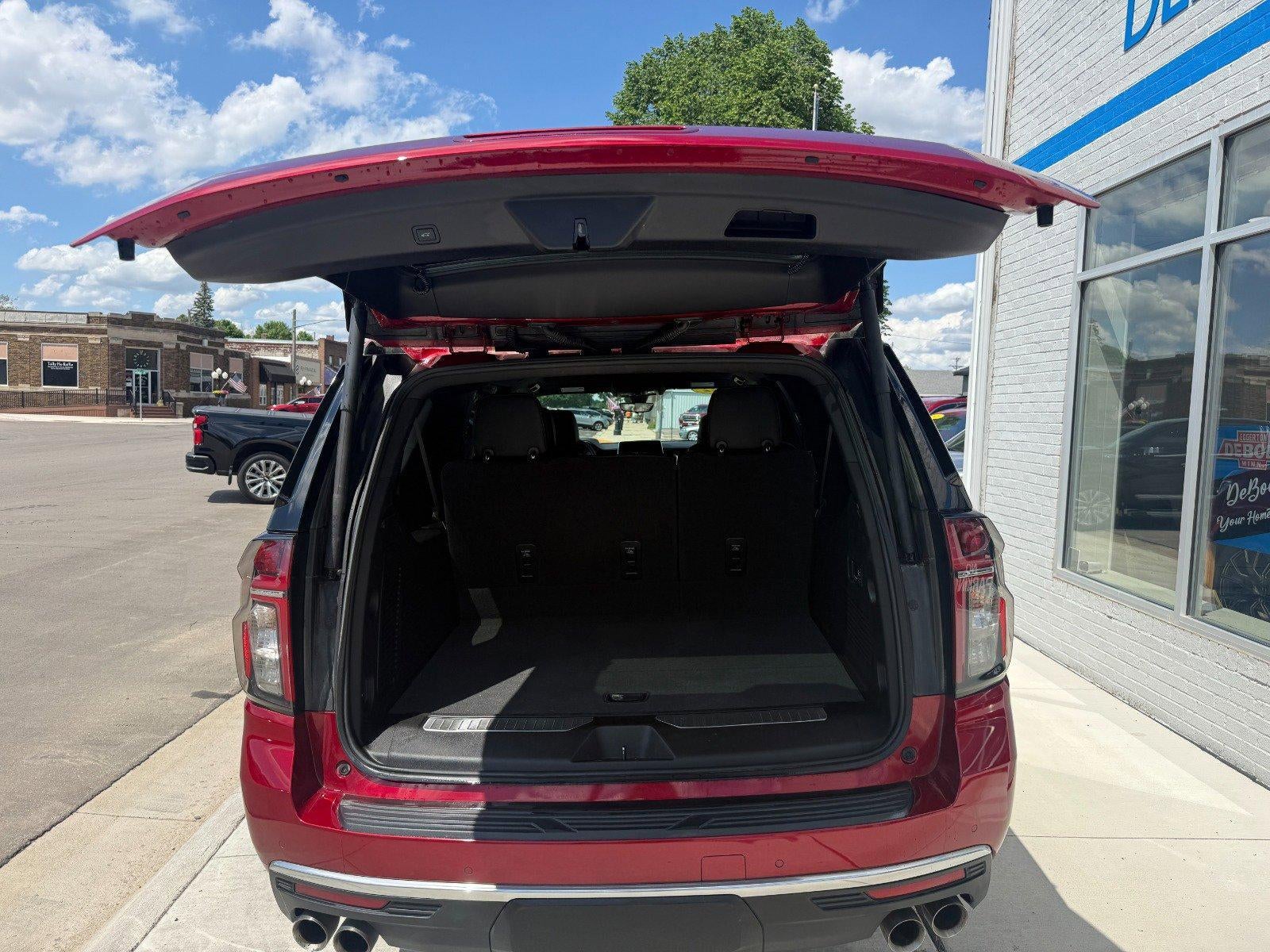 2022 Chevrolet Suburban High Country