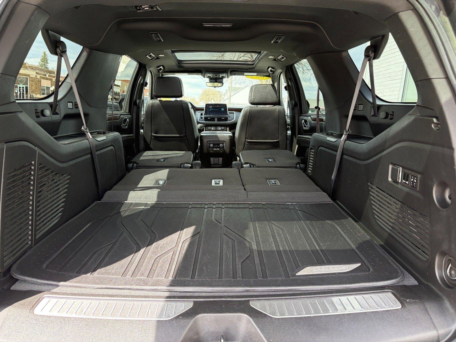 2023 Chevrolet Suburban High Country