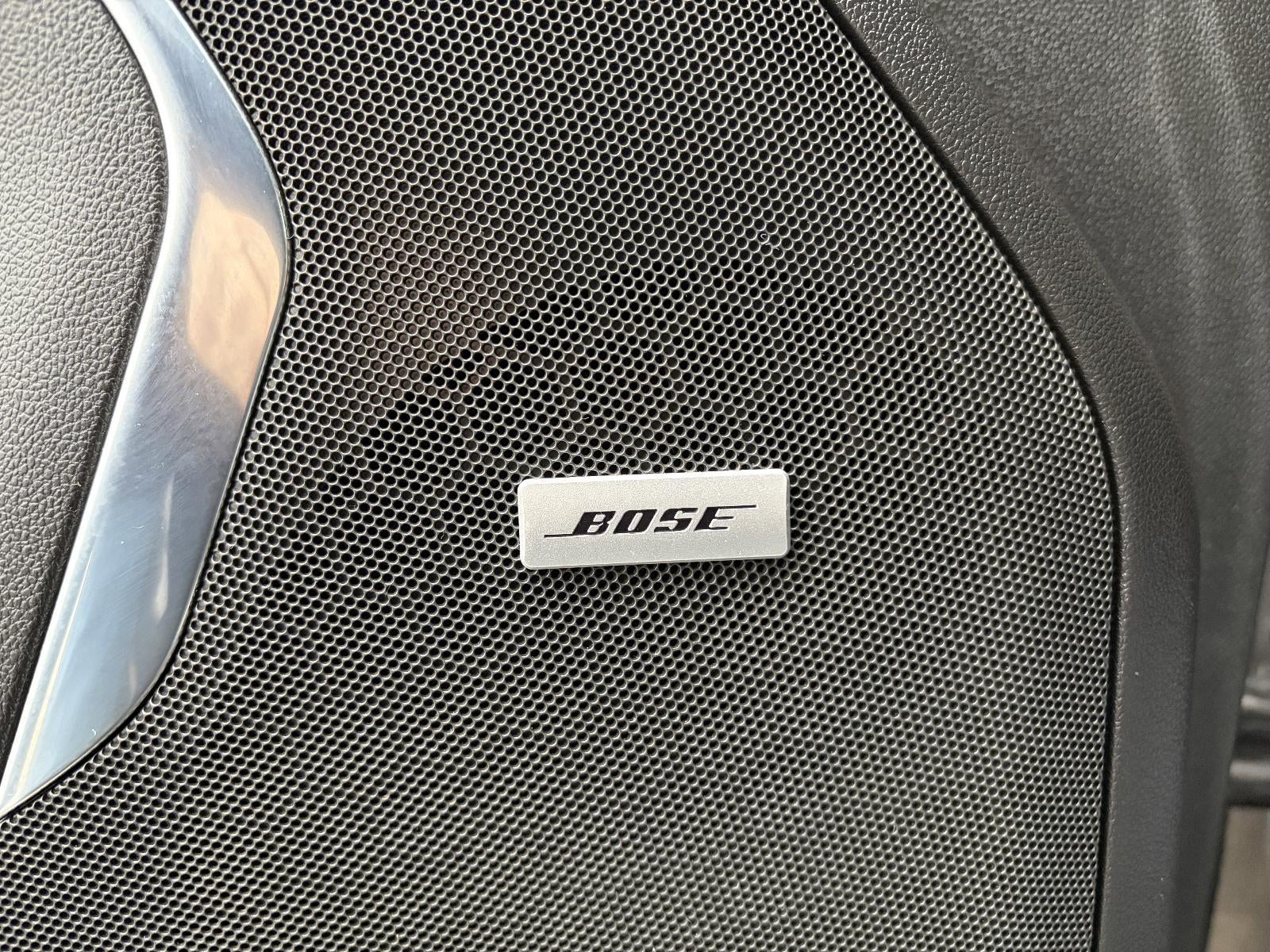 2021 Chevrolet Suburban 3.0L DURAMAX, High Country, Surround Vision, Heated & Cooled Front Seats, Head-Up Display