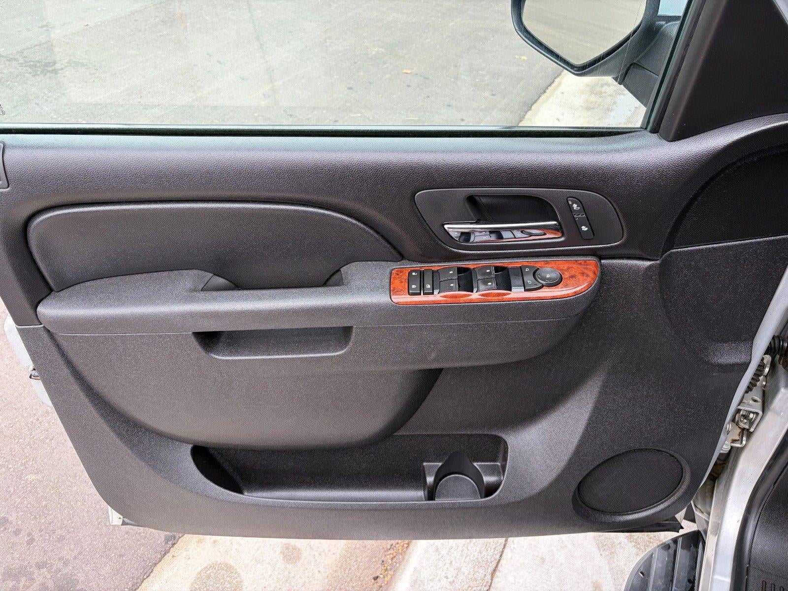 2010 Chevrolet Suburban LT, Remote Start, Heated Front Seats, Bose Audio