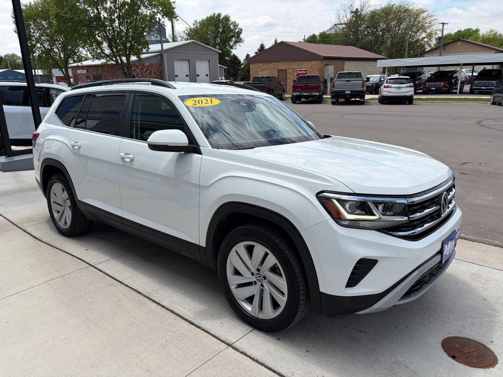2021 Volkswagen Atlas 3.6L V6 SE w Technology, AWD, Heated Front Seats, Adaptive Cruise Control, Remote Start