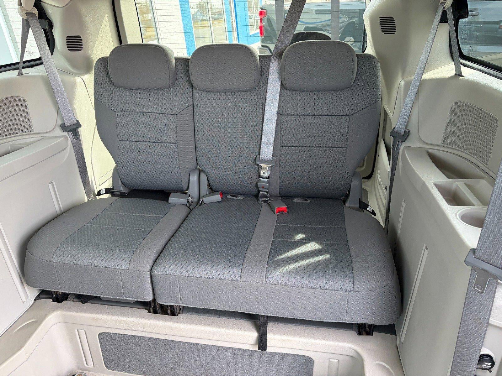 2010 Chrysler Town & Country Touring