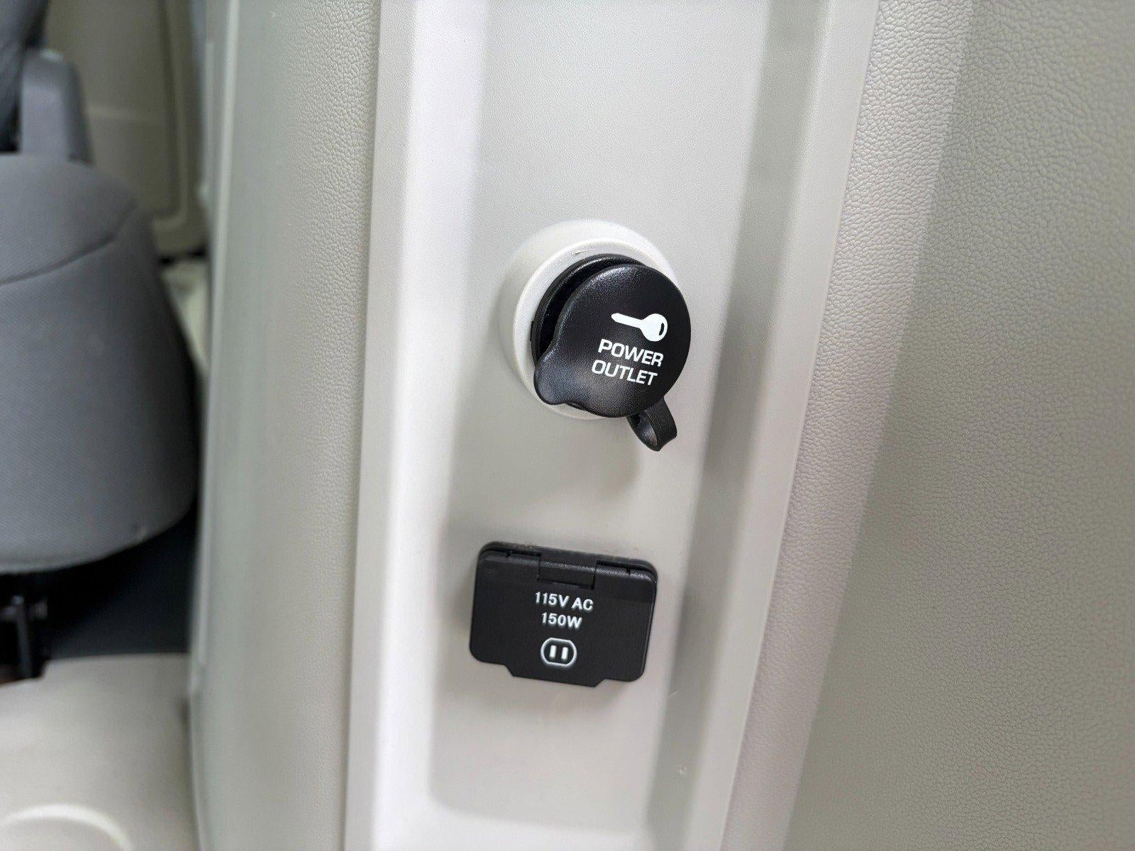 2010 Chrysler Town & Country Touring