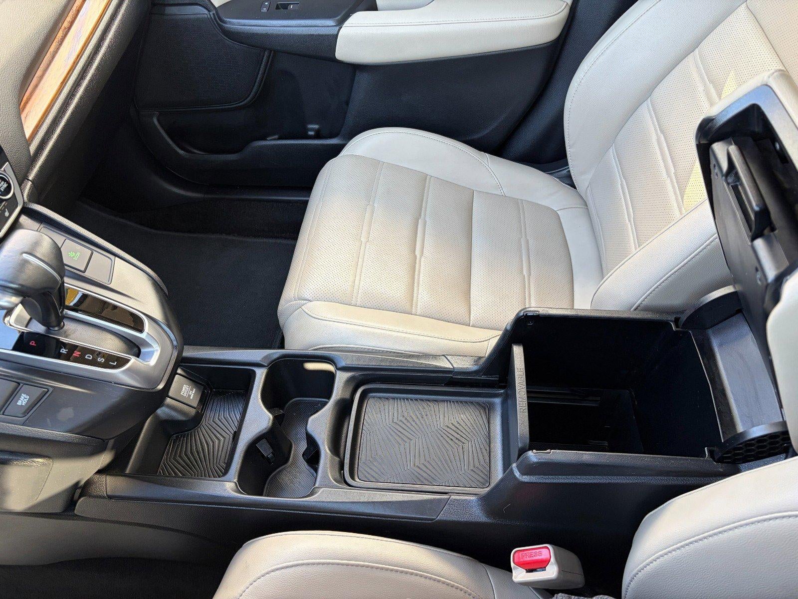 2018 Honda CR-V EX-L, 1.5L Turbo, Heated Front Seats, Back-up Camera, Apple CarPlay/ Android Auto