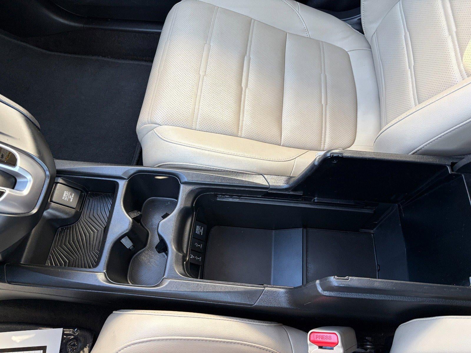 2018 Honda CR-V EX-L, 1.5L Turbo, Heated Front Seats, Back-up Camera, Apple CarPlay/ Android Auto