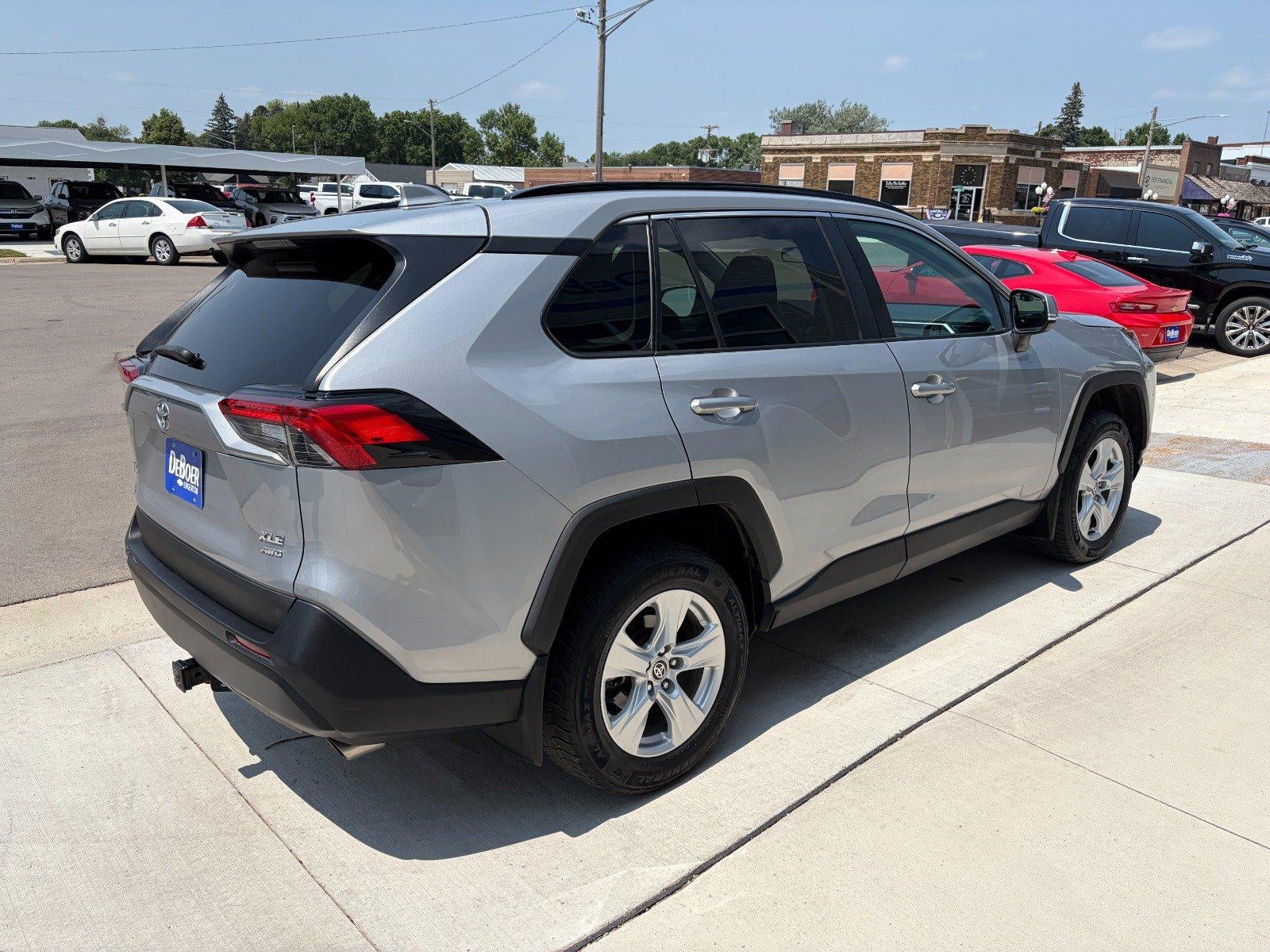 2021 Toyota RAV4 XLE