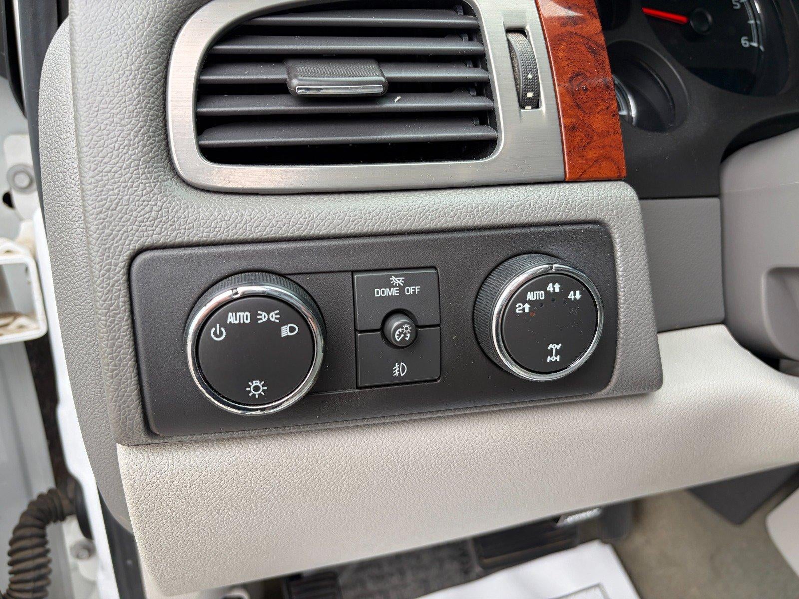 2010 Chevrolet Silverado 1500 LTZ, Z71, Heated Seats, Bose Audio, Remote Start, LEER Topper