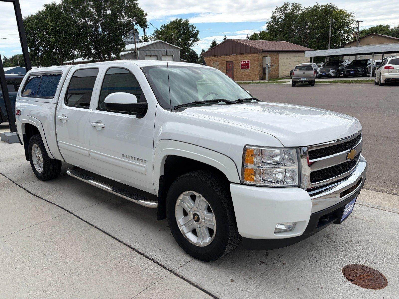 2010 Chevrolet Silverado 1500 LTZ, Z71, Heated Seats, Bose Audio, Remote Start, LEER Topper